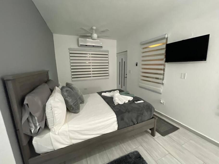 Urban Lodgings One @ Roosevelt 457 San Juan Eksteriør billede